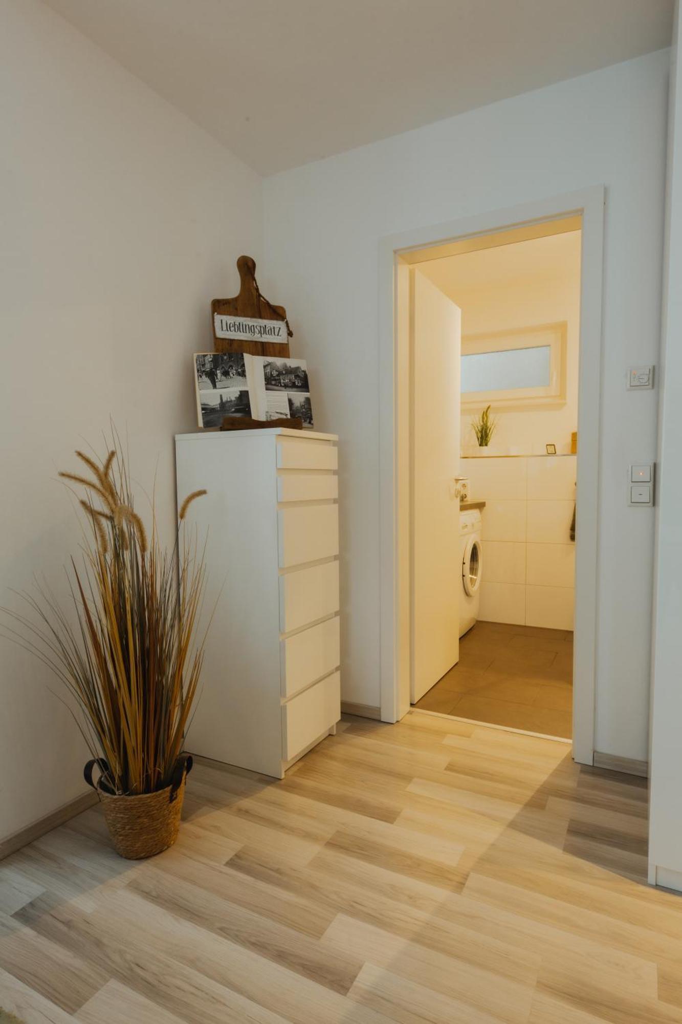 40Qm Wohlfuehl-Apartment Im Gruenen Mit Sorglospaket Wuppertal Dış mekan fotoğraf